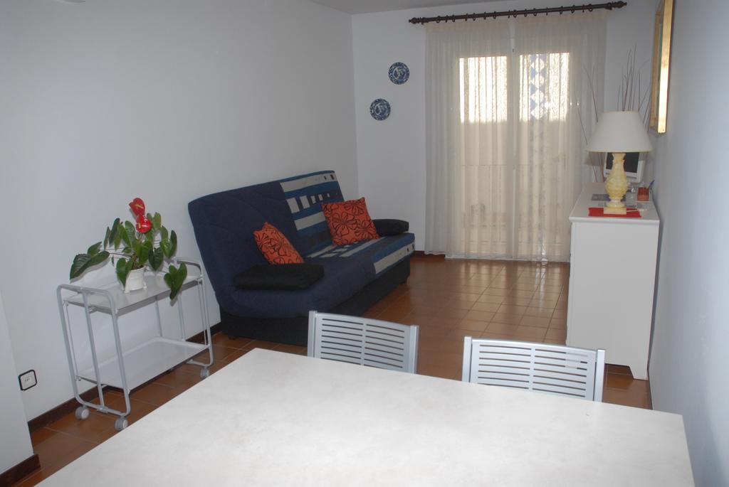 Apartaments Bonaventura 7 シッチェス エクステリア 写真