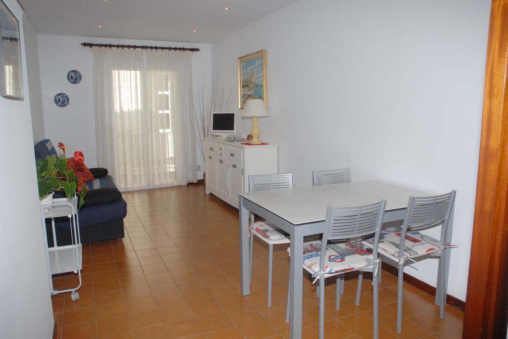 Apartaments Bonaventura 7 シッチェス エクステリア 写真